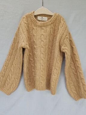 H&M Beige Cable Knit Crewneck Sweater       Size 6x/7